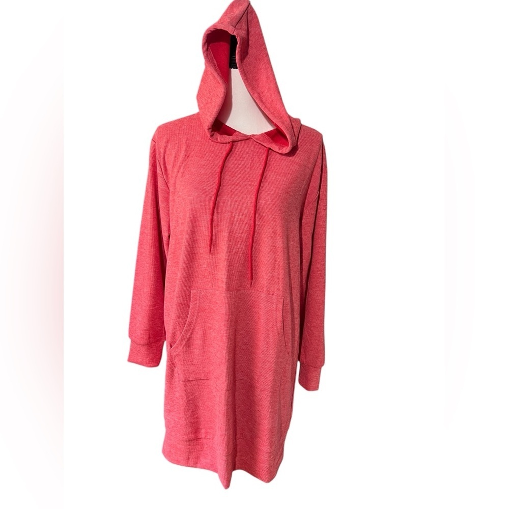 Casual and Lightweight Red Hooded Sweatshirt
Dress, size XL - Picture 2 of 15